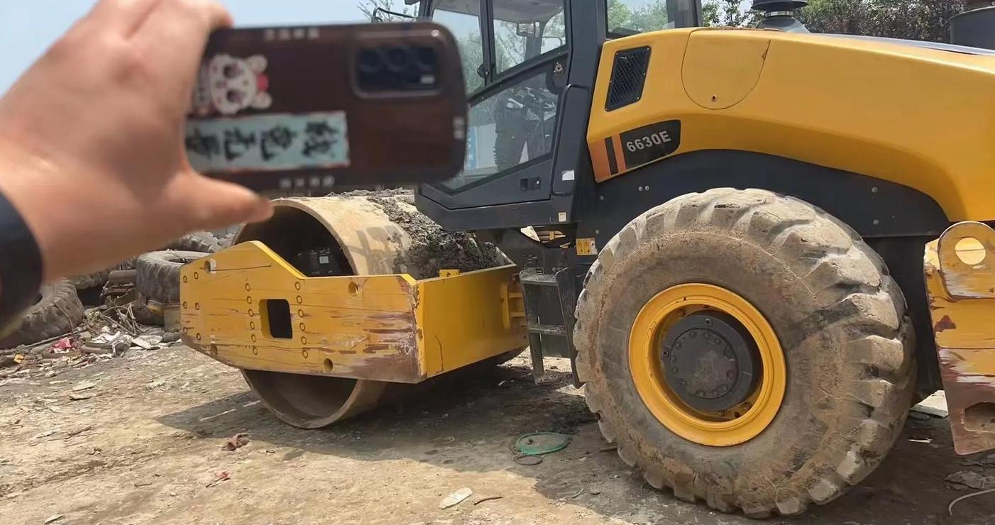 二手20吨压路机选购指南：性价比之选与市场行情解析