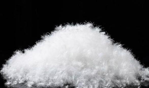 玻璃纤维：特性、制造与应用全解析