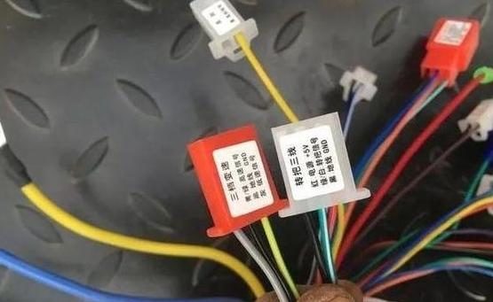 电动车逆变器边走边充电与电器连接教程