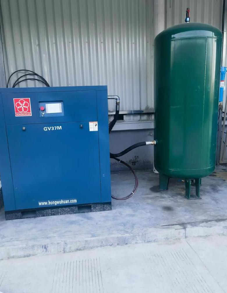 水冷空压机气缸冷却水套作用解析及风冷水冷空压机对比