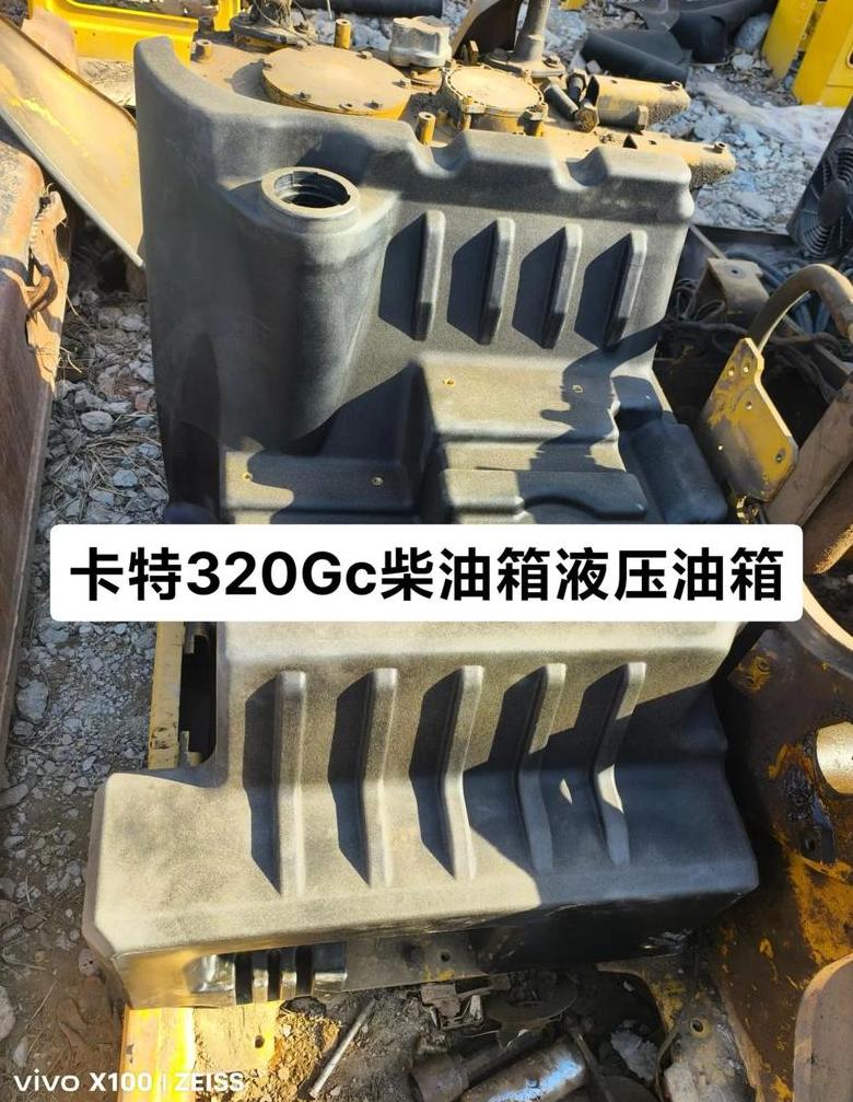 龙工LG526SH及徐工压路机油箱容量揭秘