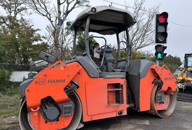 冲击压路机在路基工程中的应用与维护要点