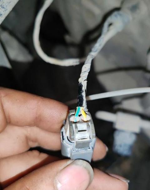空调压缩机运行风扇不转故障排查指南