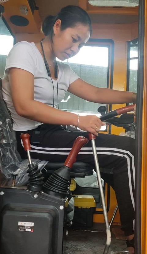 B2驾照能否驾驶铲车？