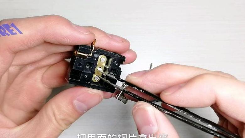 冰箱温控器与压缩机接线图解析